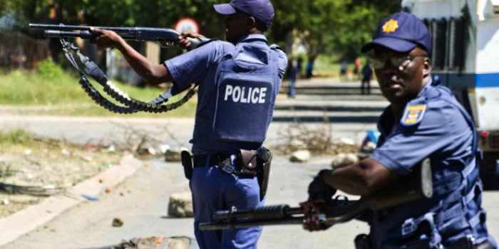 Afrique du Sud…La police libère deux ministres détenus dans un hôtel