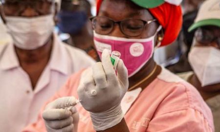 Organisation mondiale de la santé : seulement 4% de la population africaine a été complètement vaccinée