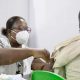 La Banque mondiale prête 400 millions de dollars au Nigeria pour financer l'achat de vaccins contre le coronavirus