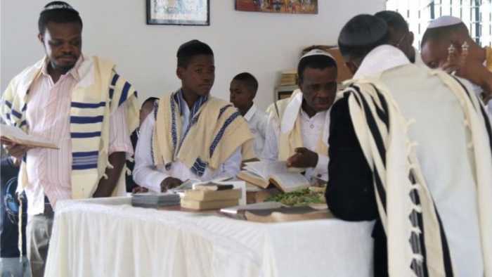 Des Nigérians se considèrent comme juifs, mais Israël ne les reconnaît pas