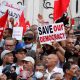 Des Tunisiens manifestent à Paris contre les décisions de Kaîs Saîed et Marzouki appelle le peuple à protéger la démocratie