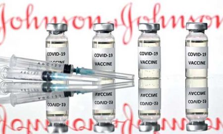 Les premières doses gratuites du vaccin Johnson & Johnson de l'Union européenne arrivent en Afrique
