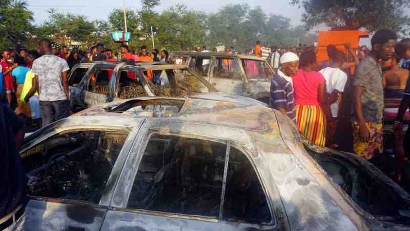 Plus de 90 personnes ont été tuées dans l'explosion d'une station-service à Freetown, la capitale de la Sierra Leone