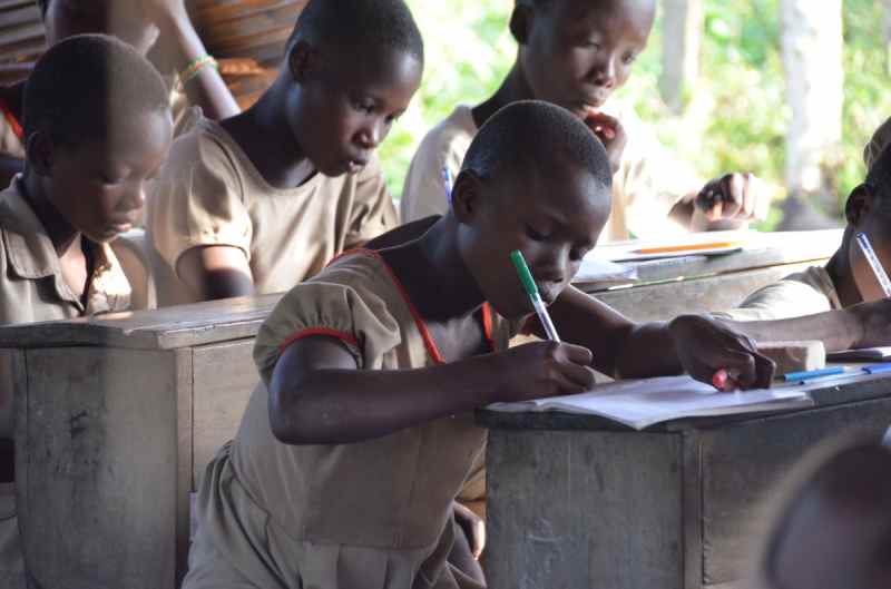 Zwarttalent exhorte les gouvernements africains à lutter contre la pauvreté grâce à l'éducation technologique