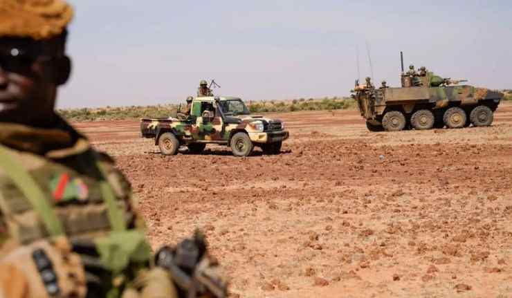 Le Mali annonce un plan de déploiement de 1 000 soldats supplémentaires du Tchad sur son territoire