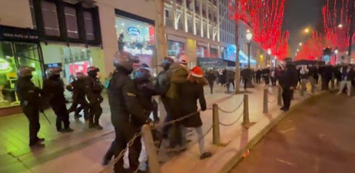 Les événements de Paris ont révélé comment les généraux ont transformé les Algériens en un groupe de voleurs et de truands