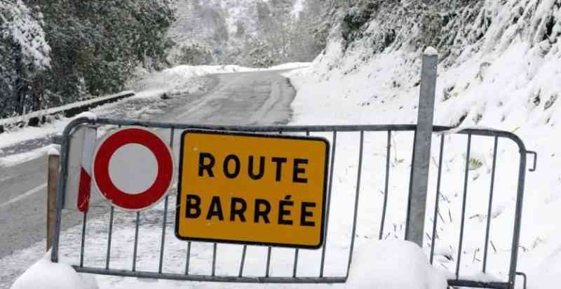 Plusieurs routes sont fermées en Algérie à cause de la neige