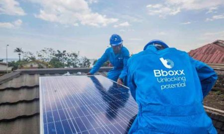 Bboxx obtient un prêt de 15 millions de dollars de la SBM Bank pour financer des systèmes solaires domestiques abordables au Kenya