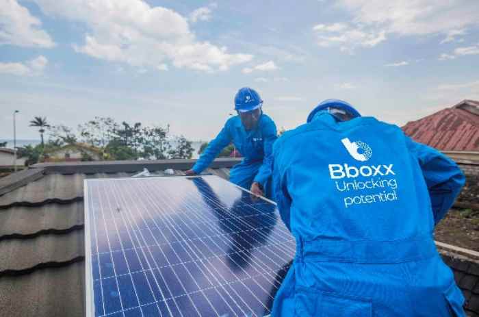 Bboxx obtient un prêt de 15 millions de dollars de la SBM Bank pour financer des systèmes solaires domestiques abordables au Kenya