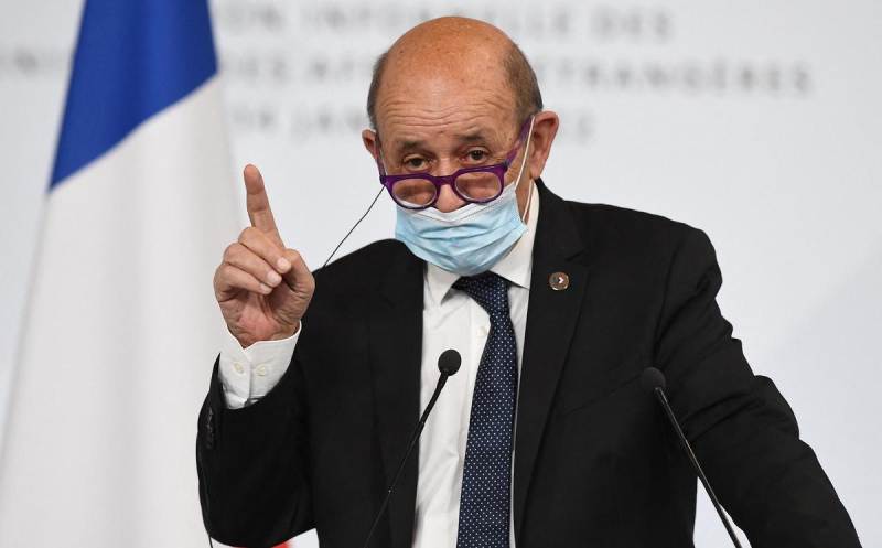Le ministre français des Affaires étrangères confirme que son pays ne quittera pas la région du Sahel