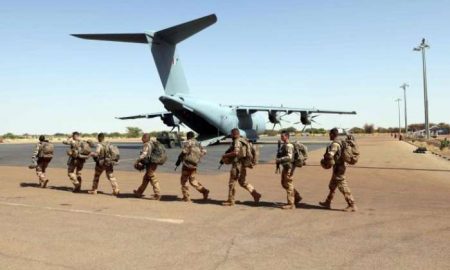Macron : les bases françaises au Mali seront fermées d'ici "quatre à six mois"