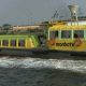 Les Ivoiriens se tournent vers les bateaux dans l'embouteillage d'Abidjan
