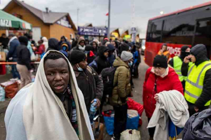 Le Gabon dénonce le maintien d'étudiants africains dans des endroits dangereux en Ukraine