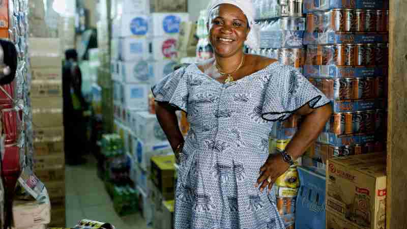 Proparco investit 10 M$ dans AGF pour financer les femmes entrepreneures et les PME en Afrique