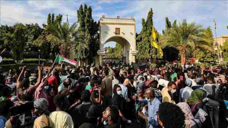 Soudan…Une anticipation d'un million de personnes menée par les comités de résistance vers le palais présidentiel de Khartoum