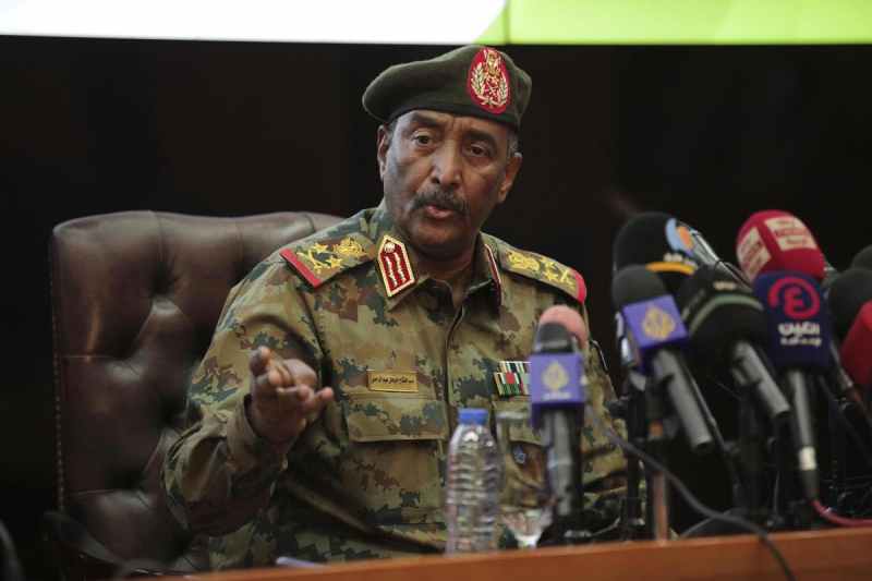 Al-Burhan parle de "concessions" pour apaiser les tensions au Soudan