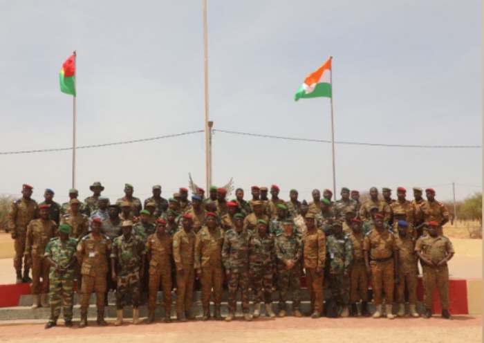 Une centaine de terroristes neutralisés lors d'une opération militaire conjointe entre le Burkina Faso et le Niger