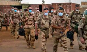 La France remet à l'armée malienne "Gossi" la quatrième base militaire depuis des mois