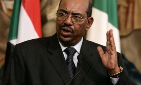 Un tribunal soudanais a acquitté le chef du "parti d'Al-Bashir" et 12 autres personnes accusées de financement du terrorisme