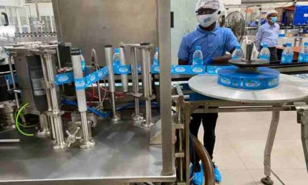 IFC va stimuler l'agro-industrie et la fabrication en Sierra Leone avec un investissement dans Kings Beverages