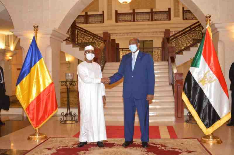 Al-Burhan et Deby discutent de la situation sécuritaire aux frontières du Soudan et du Tchad