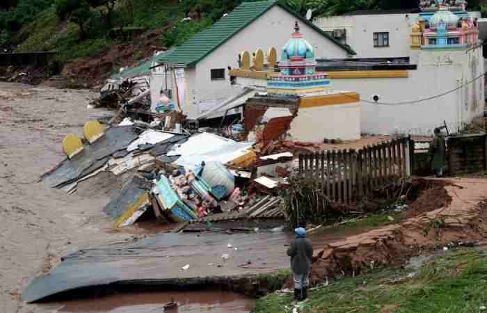 Des centaines de personnes évacuées au milieu de nouvelles inondations dans la province côtière d'Afrique du Sud