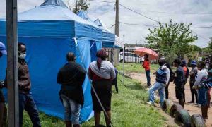L'Afrique du Sud met en garde contre une cinquième vague d'infections à coronavirus
