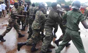 La junte militaire guinéenne interdit les manifestations publiques jusqu'à nouvel ordre