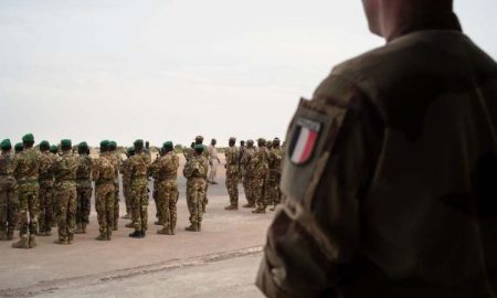 Junte militaire au Mali : les opérations militaires françaises dans le pays n'ont plus de base légale