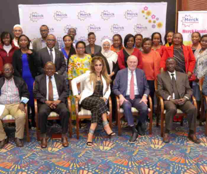 La Fondation Merck avec les Premières Dames Africaines et les Ministères de la Santé offre 650 bourses aux Africains