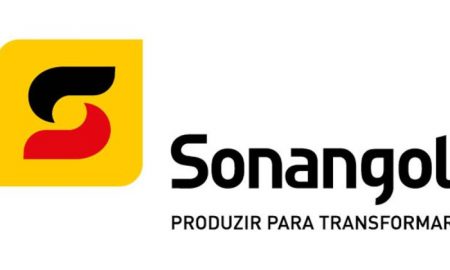 Solenova, une joint-venture Eni-Sonangol, pose la première pierre du premier projet photovoltaïque d'Angola