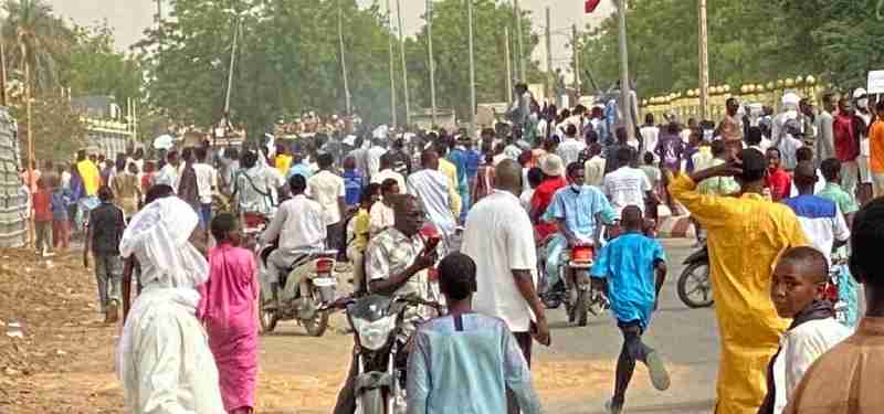 Manifestation contre la présence française au Tchad