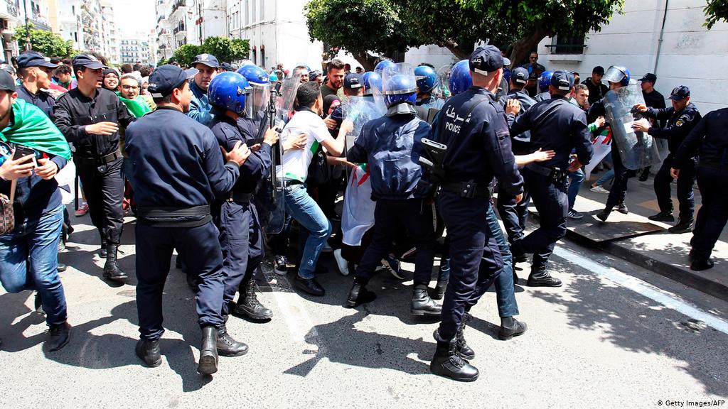 Les généraux achètent le silence des organisations internationales pour leurs crimes en Algérie