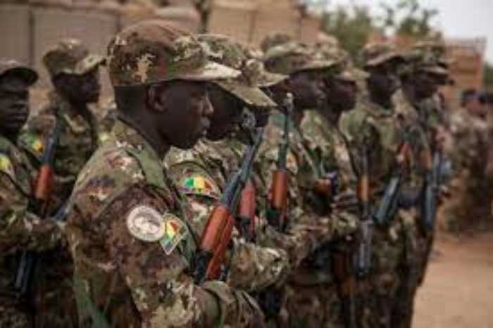 L'armée malienne annonce la mort de 60 militants