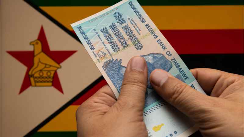 La banque centrale du Zimbabwe relève ses taux d'intérêt à 200%