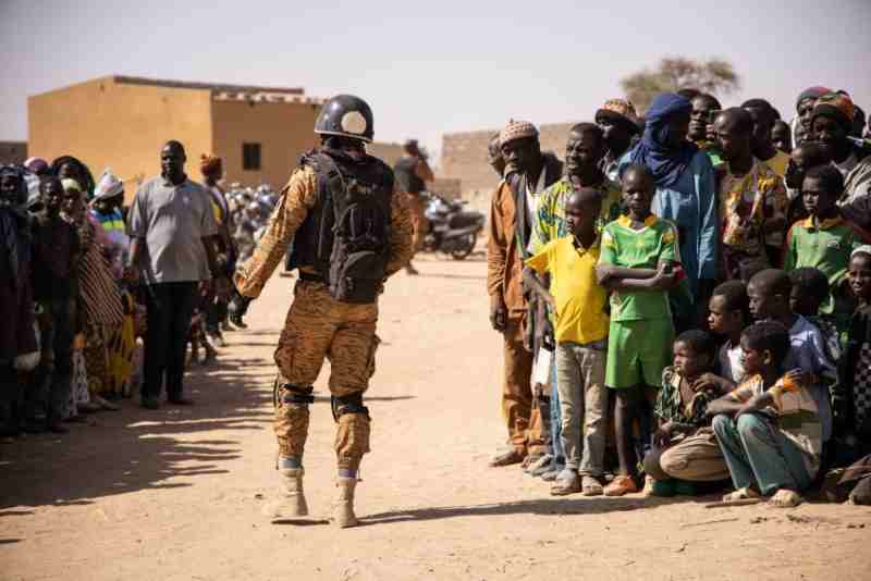 100 personnes ont été tuées dans une attaque par des groupes armés dans le nord du Burkina Faso