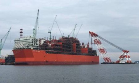 Coral South introduit des hydrocarbures au FLNG au large du Mozambique