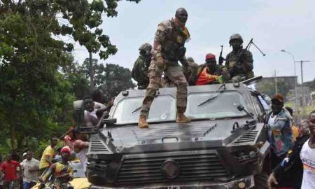 La mort du premier manifestant depuis la prise du pouvoir par le conseil militaire au Guinée