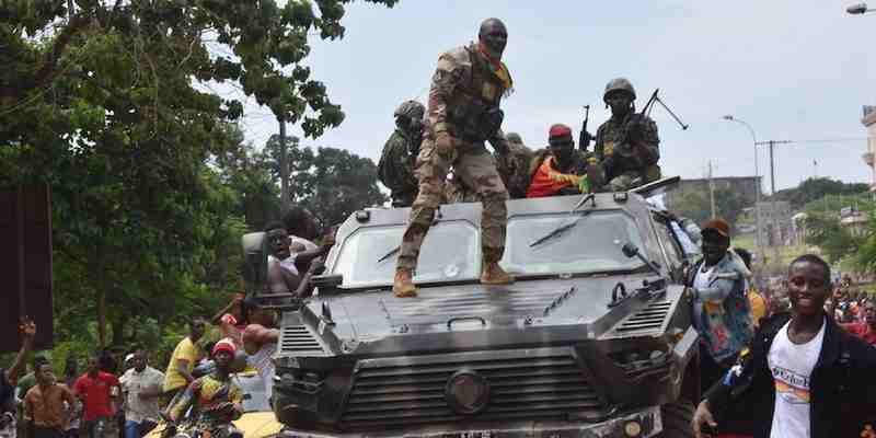 La mort du premier manifestant depuis la prise du pouvoir par le conseil militaire au Guinée