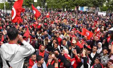 Du parlement dissous à la réécriture de la constitution...Comment le président tunisien a-t-il resserré son emprise sur le pouvoir ?