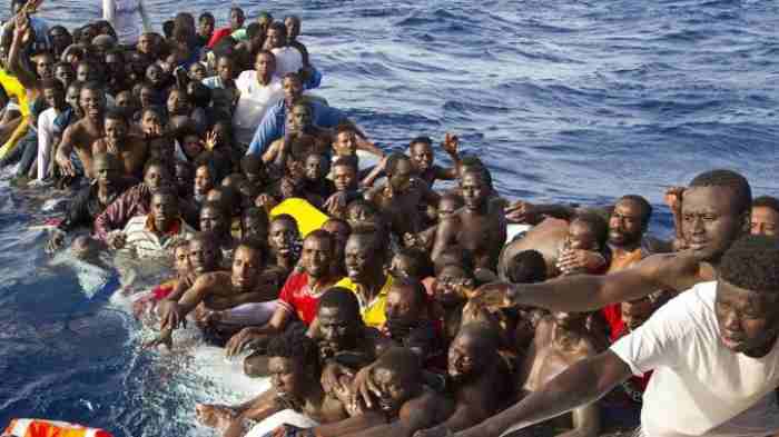 13 migrants meurent dans le chavirement d'un bateau au large du Sénégal