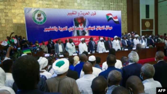 Le lancement du dialogue national au Soudan pour résoudre la crise politique
