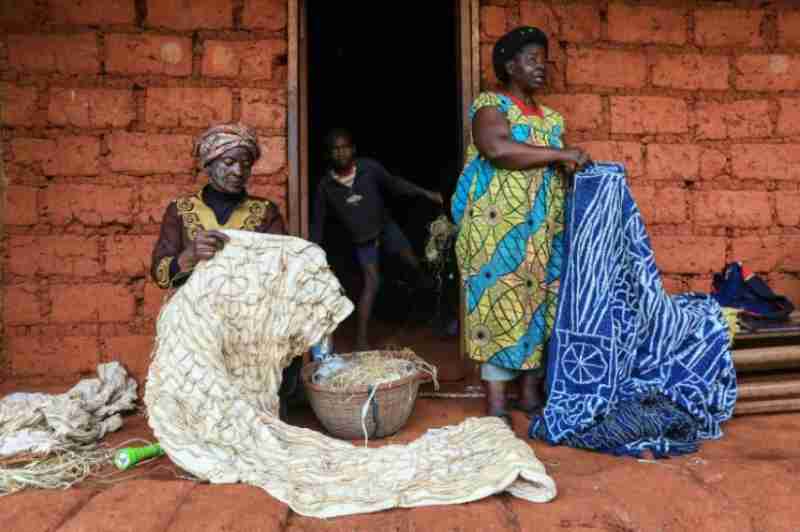 Le tissu Ndop déchire les Camerounais entre tradition et modernité