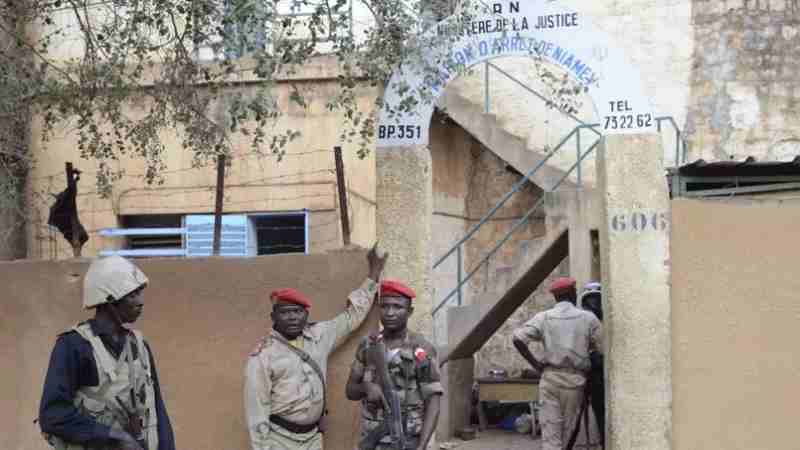 Attaque d’une prison près de la capitale nigériane et évasion d'éléments de "Boko Haram"