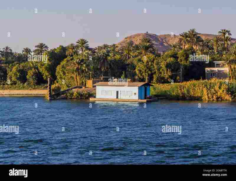 Le gouvernement égyptien détruit les maisons flottantes sur le Nil