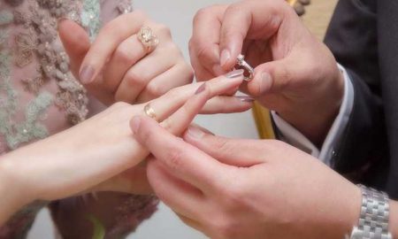 Solidarité avec la mariée tunisienne Lamia Labawi, qui a été abandonnée par son mari lors de la fête des noces