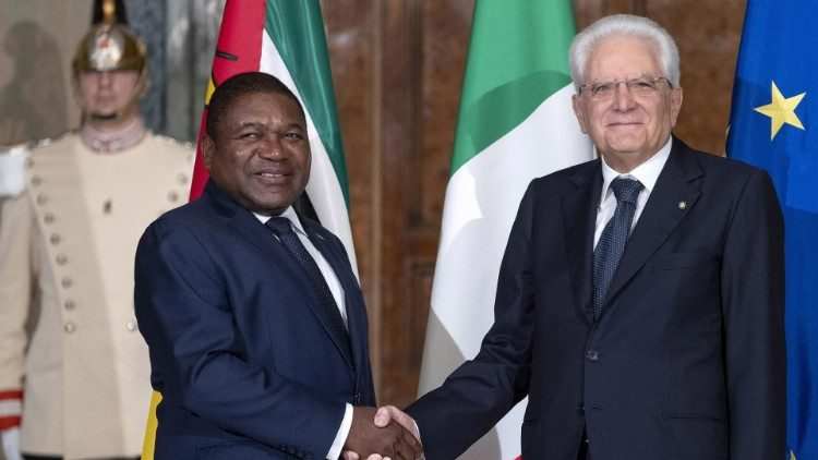 Le président italien, avec son homologue mozambicain, discute de l'approvisionnement en gaz de l'Italie