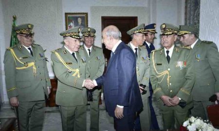 À cause de la corruption des généraux, une immense classe de pauvres et d'affamés s'est formée en Algérie