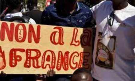Constitution d'une mouvement anti-Barkhane et appel à manifester contre lui au Niger