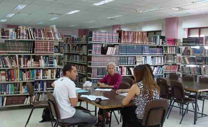 Les bibliothèques tunisiennes font la course pour préserver les riches archives de la presse polyglotte